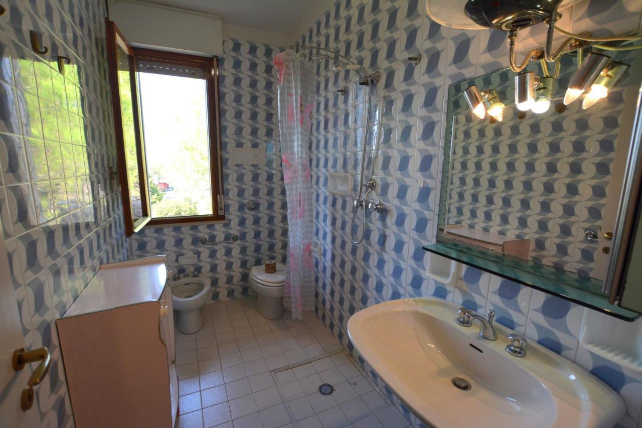Apartamento Lignano With Pool Lignano Sabbiadoro Exterior foto