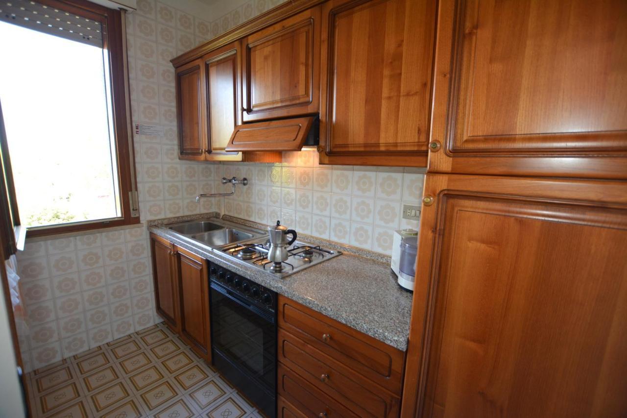 Apartamento Lignano With Pool Lignano Sabbiadoro Exterior foto