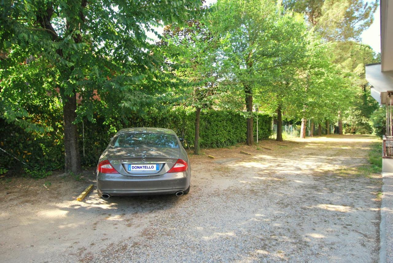 Apartamento Lignano With Pool Lignano Sabbiadoro Exterior foto