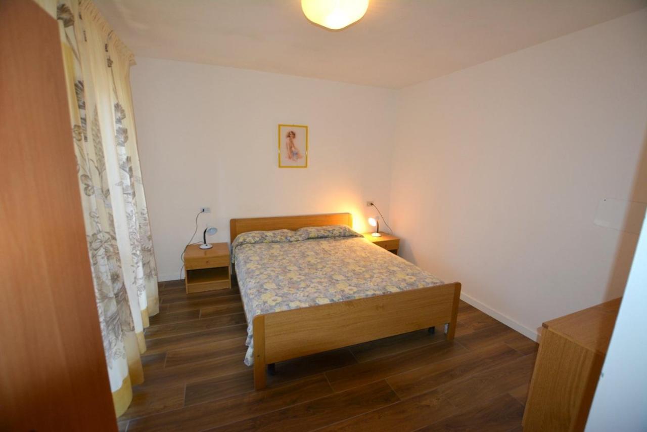 Apartamento Lignano With Pool Lignano Sabbiadoro Exterior foto