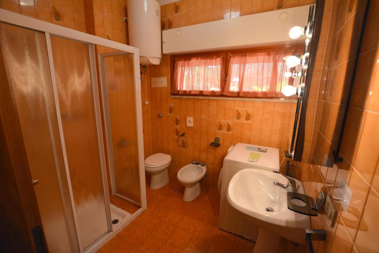 Apartamento Lignano With Pool Lignano Sabbiadoro Exterior foto
