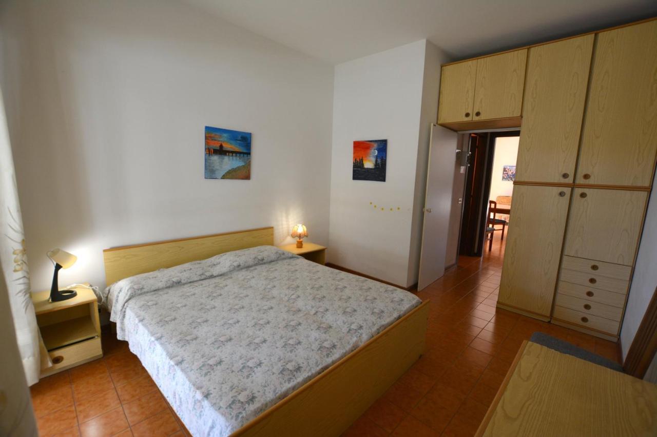 Apartamento Lignano With Pool Lignano Sabbiadoro Exterior foto